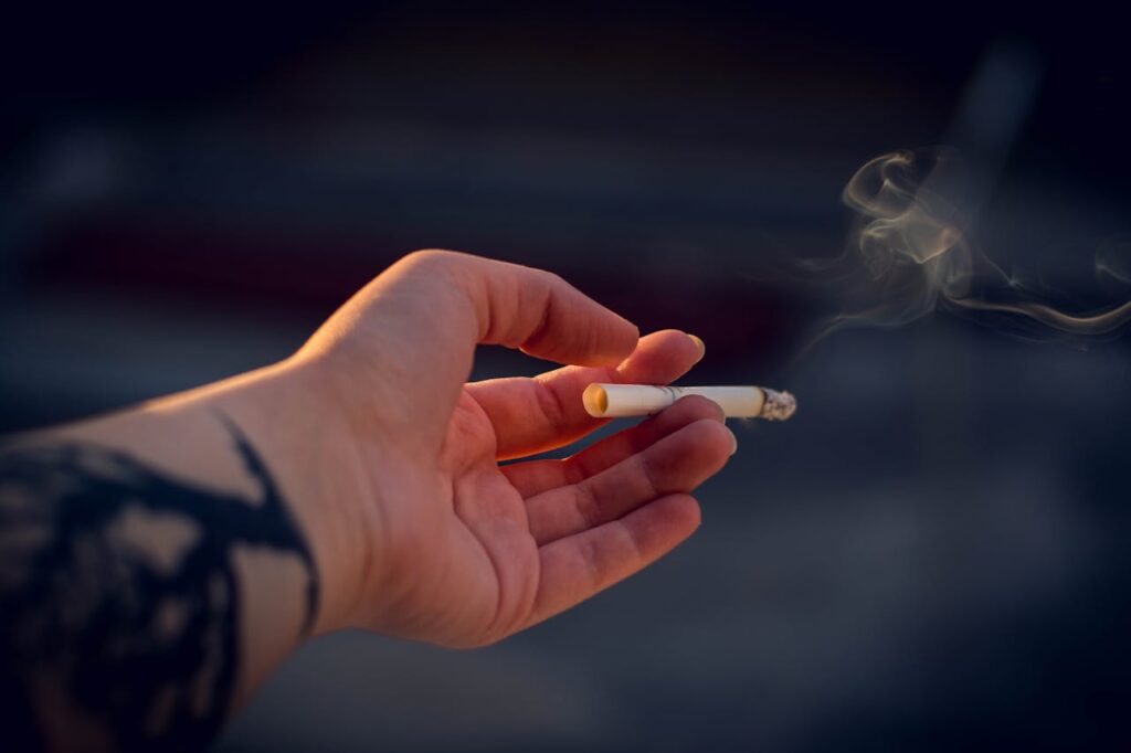 Como acabar com o mau cheiro de cigarro em ambientes internos 1